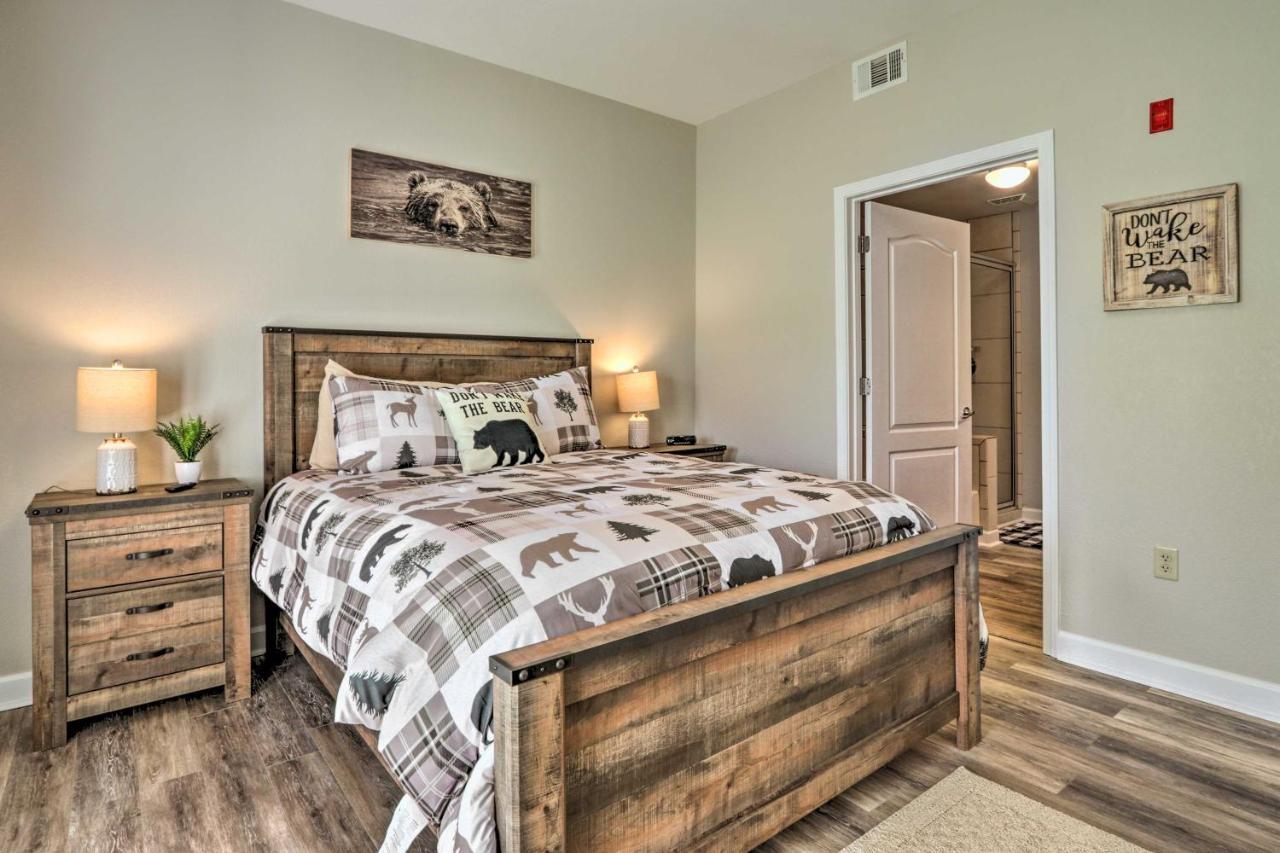 Downtown Pigeon Forge Condo With Pool Access! Ngoại thất bức ảnh